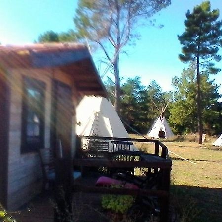 Ranch Du Puits De Riquier Hotell Moissac-Bellevue Exteriör bild