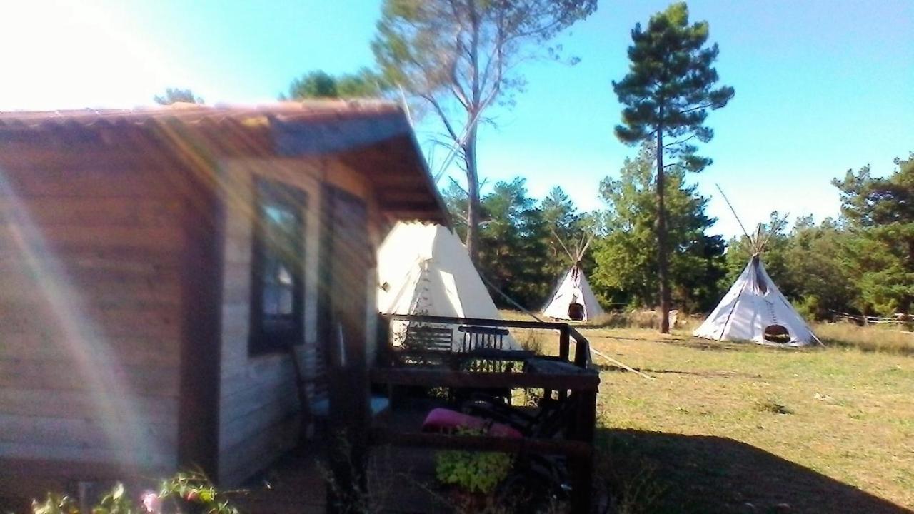 Ranch Du Puits De Riquier Hotell Moissac-Bellevue Exteriör bild
